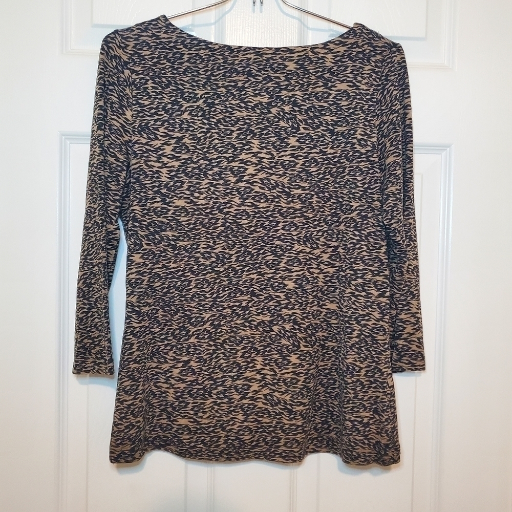 Elie Tahari Boat Neck Three-Quarter Blouse In Abstract Skin Sz S